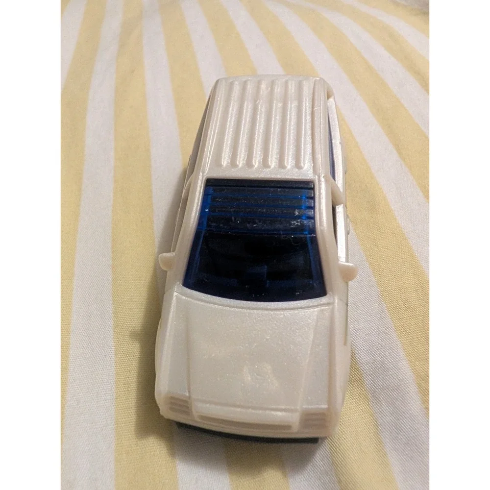 Hot Wheels Boom Box Batman Gotham City White Police Diecast Car 2015 Mattel